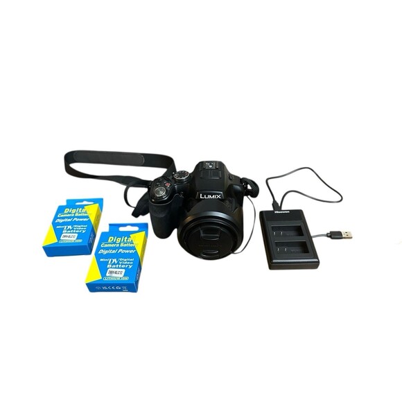 Panasonic Lumix DMC-FZ200 Camera With Strap Two Batteries & Charger Tested Works - Picture 1 of 15